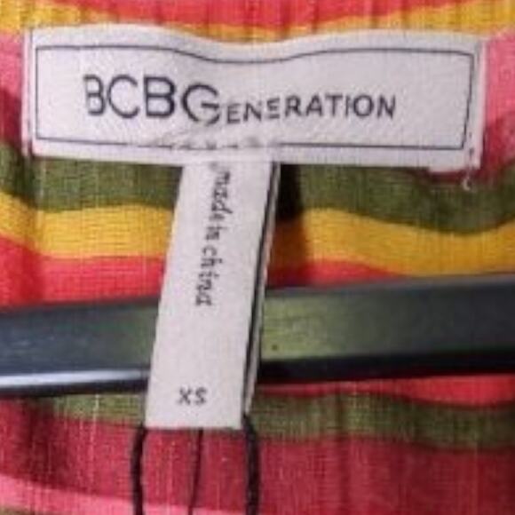 NEW BCBGeneration Crop Top Striped Summer Shirt or to Style with Cardigan Sz XS - Picture 2 of 9